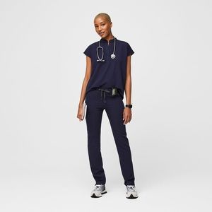 FIGS Scrub Two Piece Set